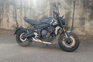 Triumph Trident 660