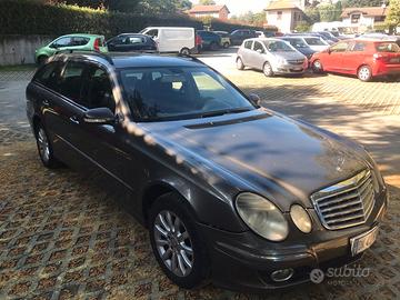 MERCEDES 220 CDI ELEGANCE