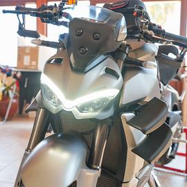 Ducati Streetfighter V4 (2021)