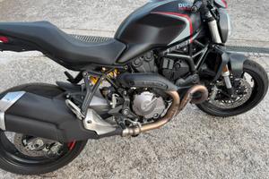 Ducati monster 821 stealth