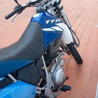 Moto  Yamaha TTR 600