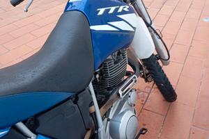 Moto  Yamaha TTR 600