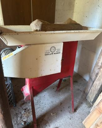 MULINO ELETTRICO PER CEREALI E PANNOCCHIE