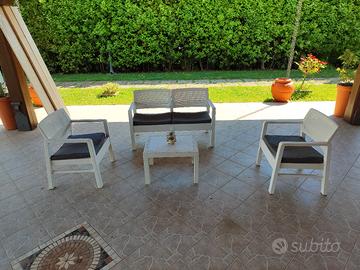 set rattan con cuscini 