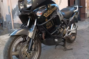 Honda varadero 1000 anno 1999