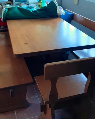 Tavolo con panche legno noce nazionale