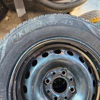 4 pneumatici Hankook