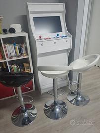 Cabinato Arcade Game