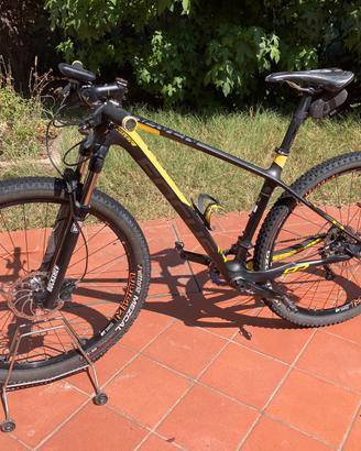Focus Raven 29 carbon taglia M