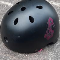 casco bambina ideale pattinaggio e bicicletta
