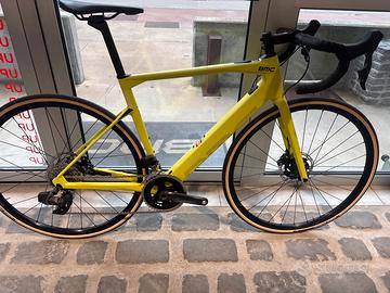 BMC AMP  YELLOW 53 roadmachine  54