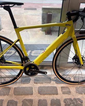 BMC AMP  YELLOW 53 roadmachine  54