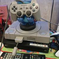 playstation 1 più controller 