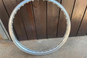 Cerchio in alluminio 1.2x18 per 50ino sportivo