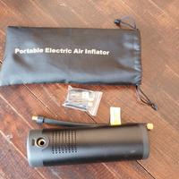 Pompa compressore portatile ricaricabile e torcia