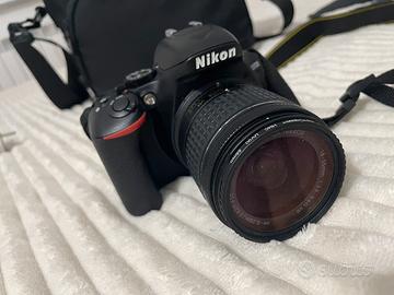 NIKON D3500