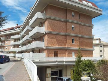 Comodo attico elegante