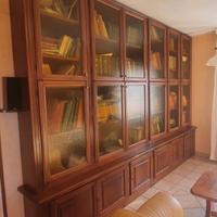 Libreria in legno massello su misura