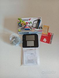 Nintendo 2DS Nero/Blu con Mario Kart 7