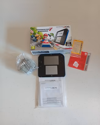 Nintendo 2DS Nero/Blu con Mario Kart 7