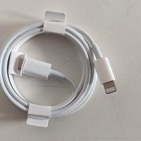 Cavo Apple da USB‑C a Lightning + adesivo Apple