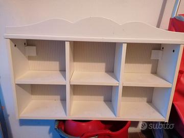 Scaffale porta oggetti per cameretta