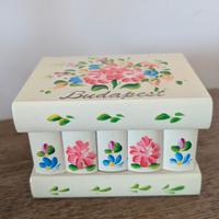 Scatola segreta con chiave nascosta