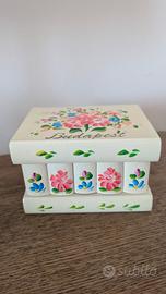 Scatola segreta con chiave nascosta