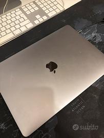 MacBook Pro R. Touchbar 13"  2017- con problemi