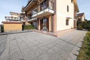 4 LOCALI A RIVA PRESSO CHIERI