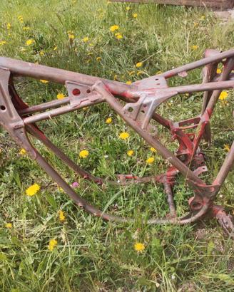 Telaio fantic 240