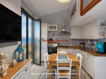 Casa, Campofelice di Roccella.