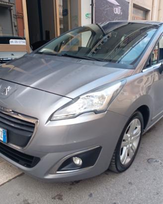 Peugeot 5008 BlueHDi 120 CV 88 KW 7 POSTI