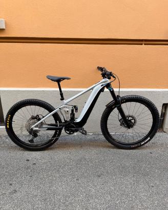 GIANT REIGN E+1 TG: S 2022 USATA