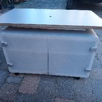 Mobile Sony  porta TV 