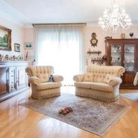 Divano / poltrona/ salotto/ tappeto