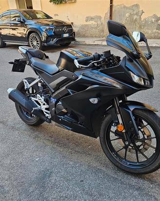 Yamaha YZF R125 R 125 BLK UNI