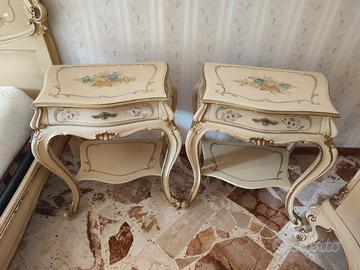 Coppia Comodini Stile Veneziano Dipinti A Mano 