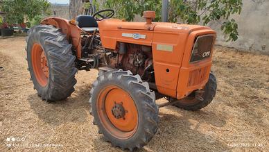 Trattore agricolo OM 615
