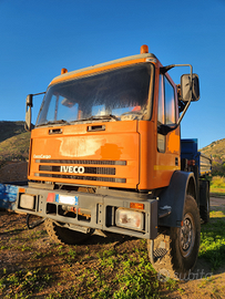 Eurocargo 135e18 4x4 con gru e ribaltabil