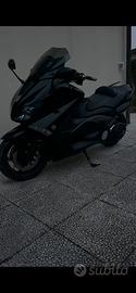 Yamaha T-Max 2014