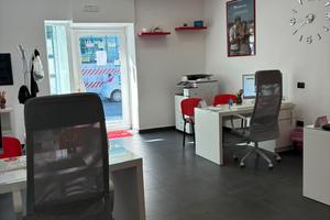 QUARTO-LOCALE COMMERCIALE