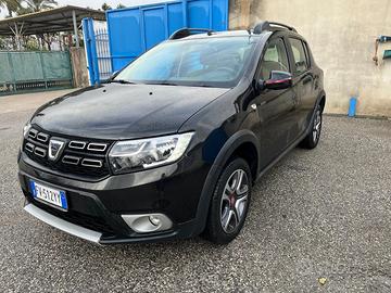 Dacia sandero stepway "techroad"-1.5 dci-2019