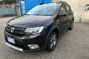 Dacia sandero stepway "techroad"-1.5 dci-2019