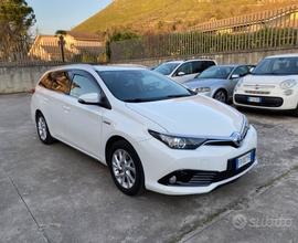 TOYOTA Auris hybrid - 2018