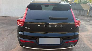 Volvo XC40 1.5 T3 Benzina Momentum - 98.000 km