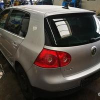 Volkswagen Golf 5 2.0 TDI DSG per ricambi