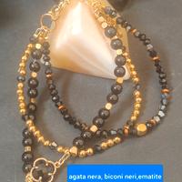bracciale tre fili agata e biconi neri