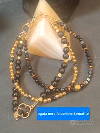 bracciale tre fili agata e biconi neri