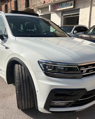 Volkswagen Tiguan 2.0 TDI SCR DSG R-LINE